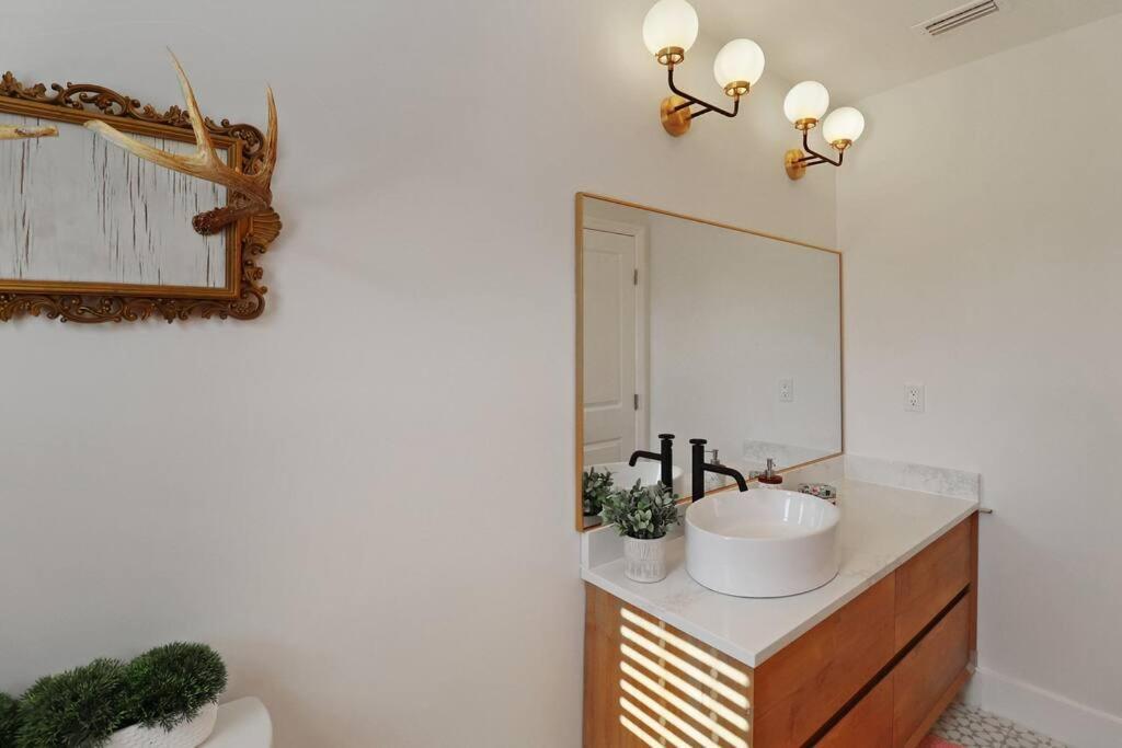 Palm Tree Paradise Tampa Pool Home Extérieur photo