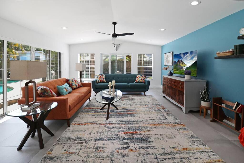 Palm Tree Paradise Tampa Pool Home Extérieur photo