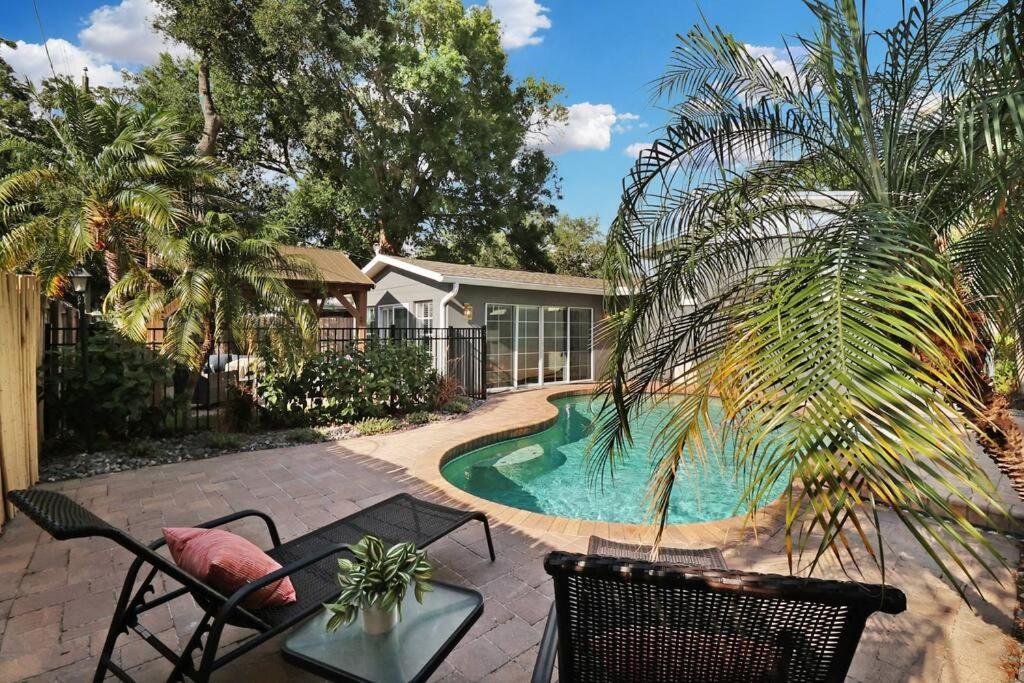 Palm Tree Paradise Tampa Pool Home Extérieur photo